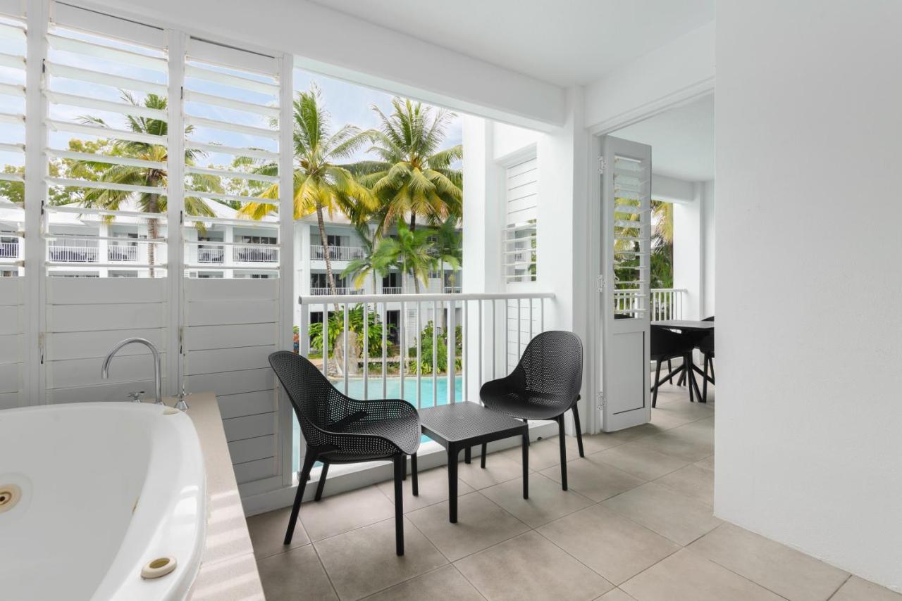 Beach Club Port Douglas Luxury Apartments Exterior photo
