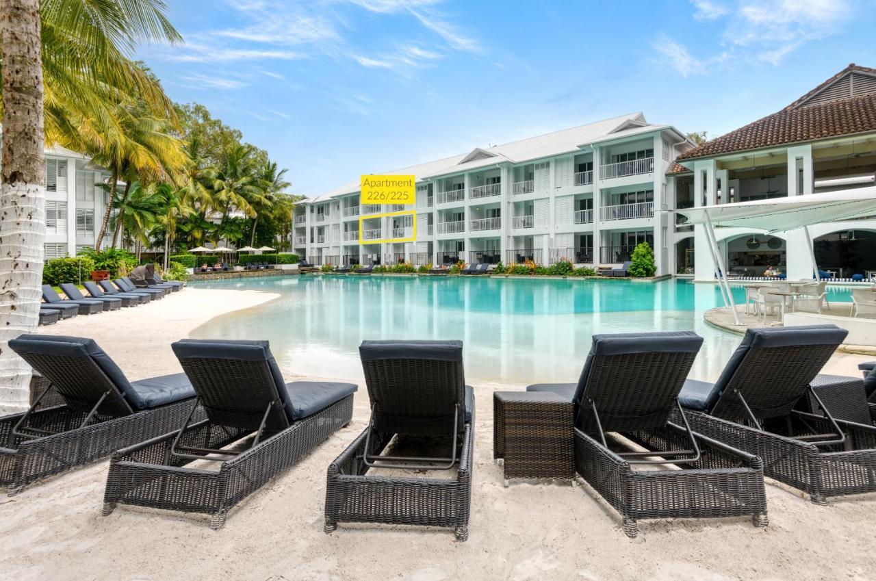 Beach Club Port Douglas Luxury Apartments Exterior photo